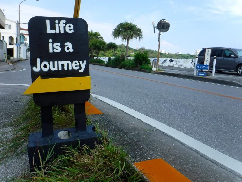 Life Is A Journey Hotel Yomitan Bagian luar foto